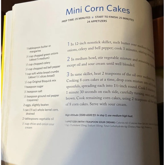 Betty Crocker Best Bisquick Cookbook - Picture 4 of 8